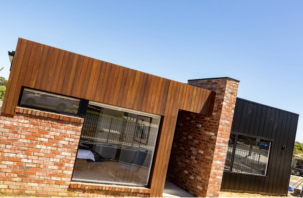 Sandhurst Housing & Design | 421 Napier St, White Hills VIC 3551, Australia | Phone: 1800 726 348