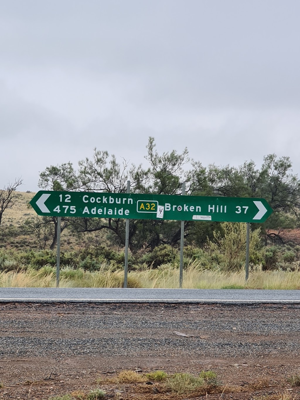 Thackaringa Hills Rest Area | parking | Barrier Hwy, Broken Hill NSW 2880, Australia | 132213 OR +61 132213