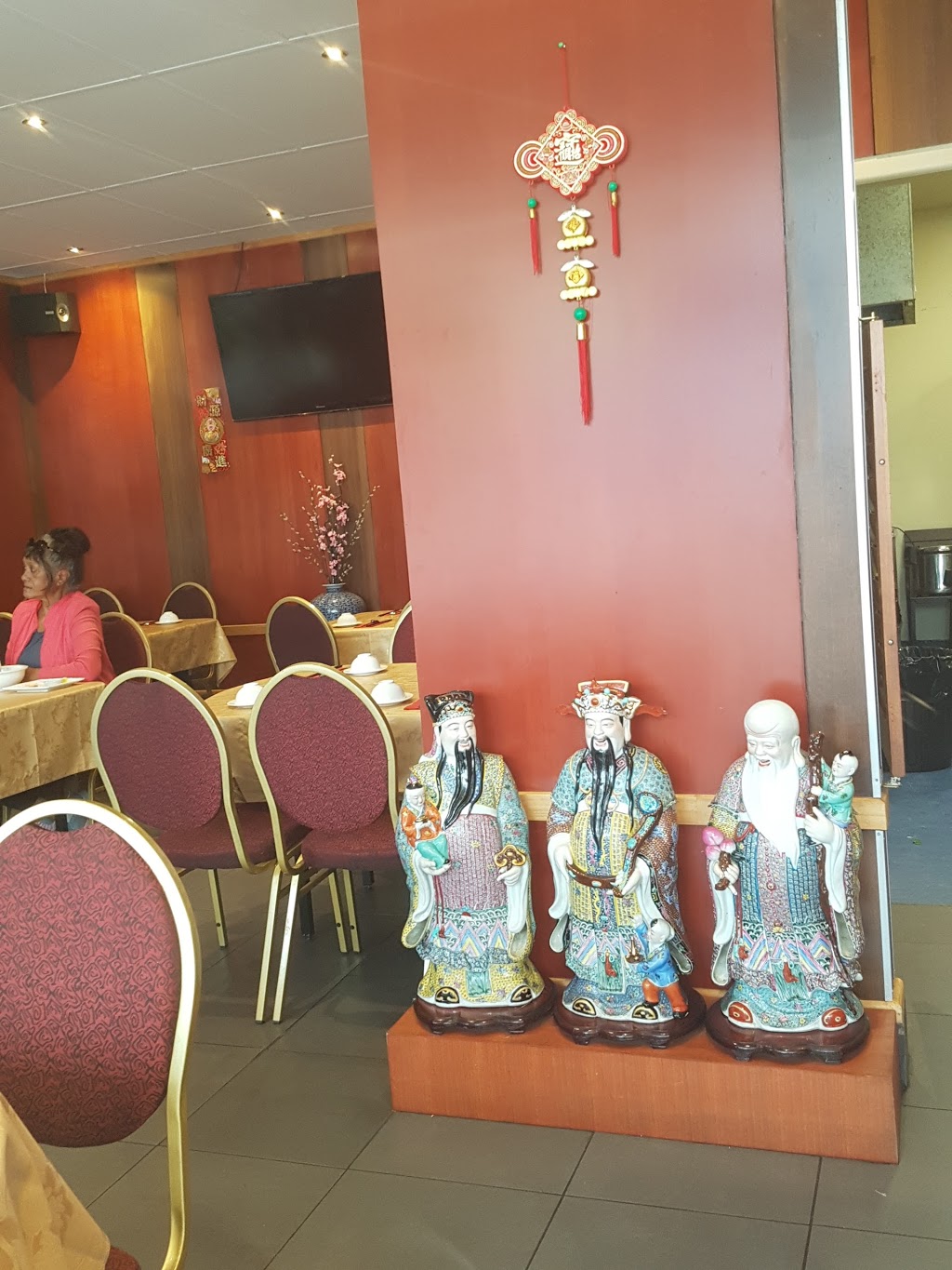 Golden House Vietnamese & Chinese Restaurant | 1 Springfield Lakes Blvd, Springfield Lakes QLD 4300, Australia | Phone: (07) 3818 7738