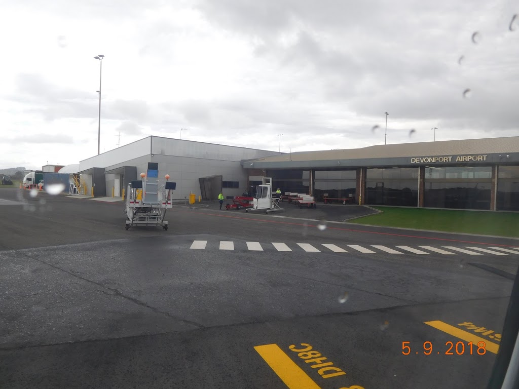 Devonport Airport | airport | Airport Rd, Devonport TAS 7307, Australia | 1300771320 OR +61 1300 771 320