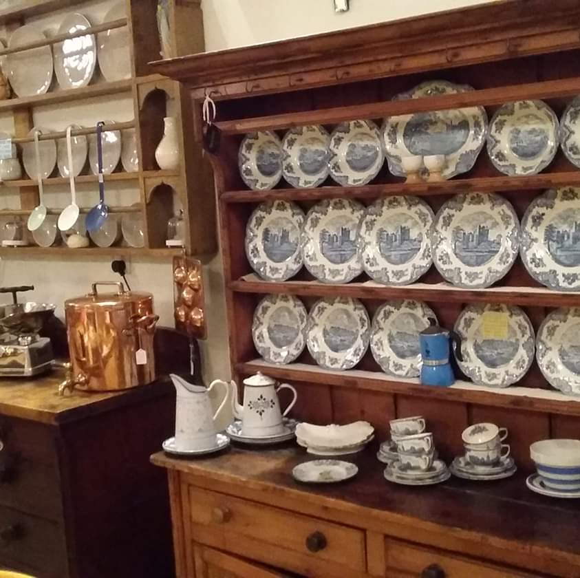 Willyung Antiques | 183 Willyung Rd, Willyung WA 6330, Australia | Phone: 0439 495 527