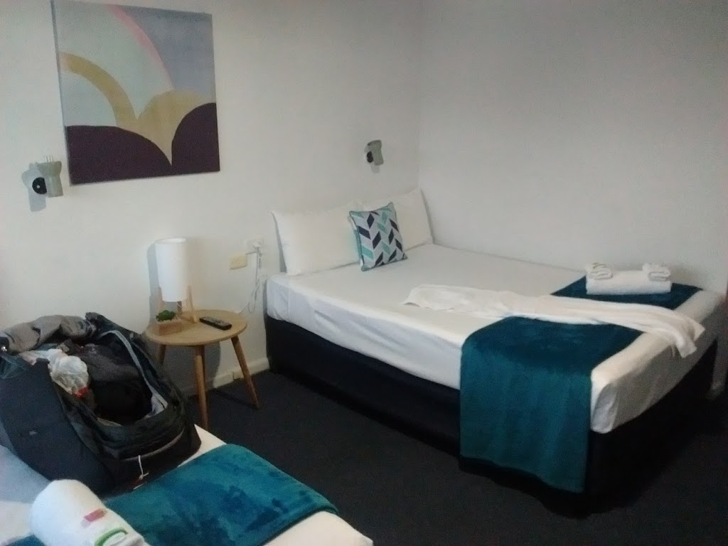 Bargara Beach Hotel | See St & Bauer Street, Bargara Beach QLD 4670, Australia | Phone: (07) 4159 2232