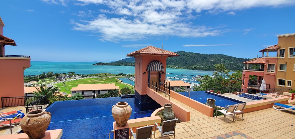 Martinique Whitsunday | 18 Golden Orchid Dr, Airlie Beach QLD 4802, Australia | Phone: (07) 4948 0401