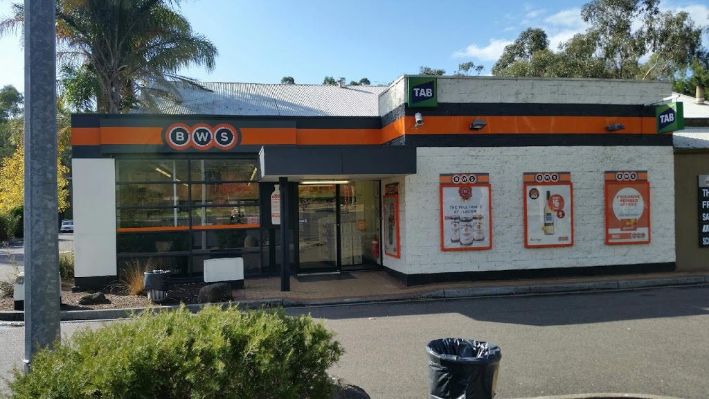 BWS York on Lilydale Drive | store | Swansea Rd, Mount Evelyn VIC 3796, Australia | 0397364000 OR +61 3 9736 4000
