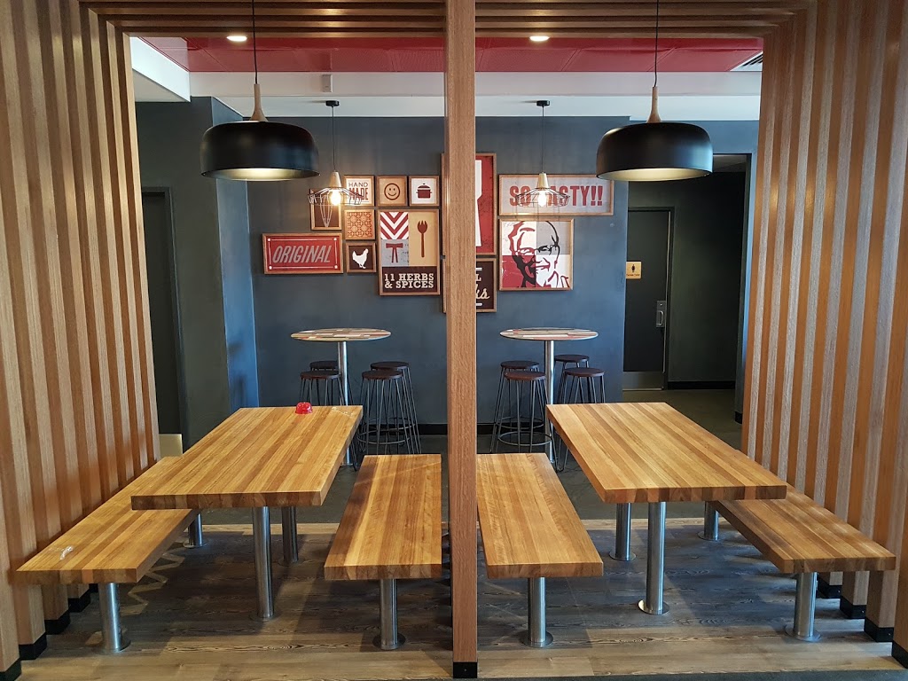 KFC Kelmscott | meal takeaway | 2833 Albany Hwy, Kelmscott WA 6111, Australia | 0893905931 OR +61 8 9390 5931