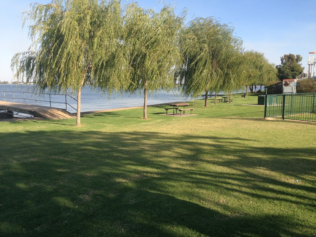Mulwala Lodge | 85 Sturt St, Mulwala NSW 2647, Australia | Phone: 0416 398 983 Mulwala Lodge | 85 Sturt St, Mulwala NSW 2647, Australia | Phone: 0416 398 983