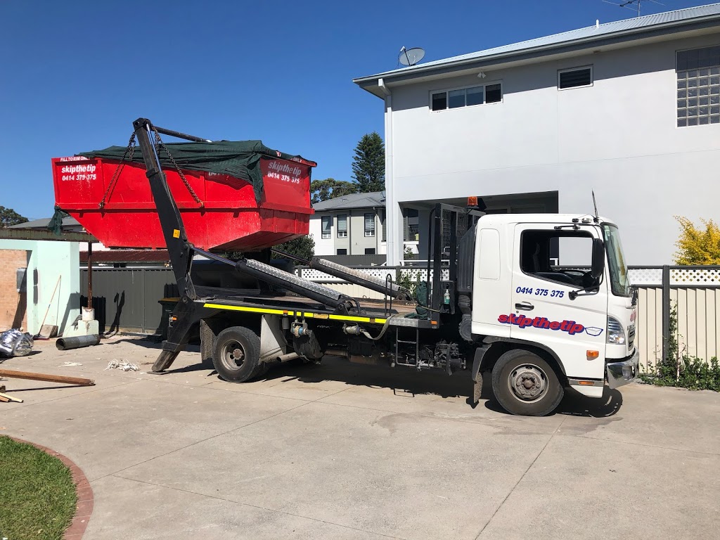 Skip The Tip Newcastle Skip Bins | 56 Kalaroo Rd, Redhead NSW 2290, Australia | Phone: 0414 375 375