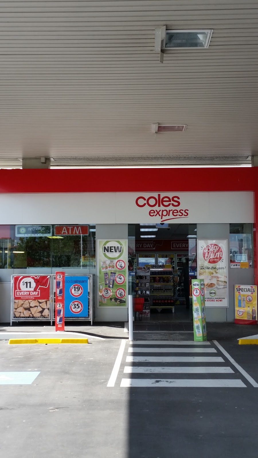 Coles Express | convenience store | Shell Service Station 172 Lutwyche Rd, cnr Taylor St, Windsor QLD 4030, Australia | 0738572697 OR +61 7 3857 2697