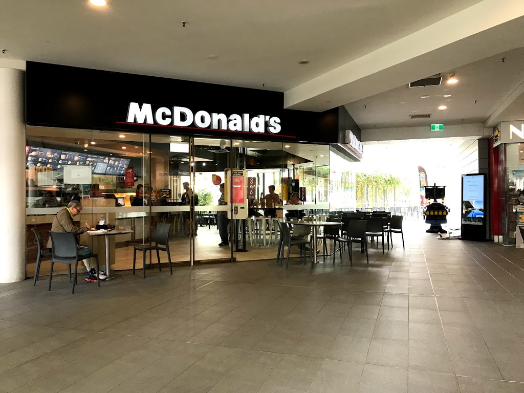 McDonalds Marina Mirage | cafe | Marina Mirage, 1/74 Seaworld Dr, Main Beach QLD 4217, Australia | 0755915999 OR +61 7 5591 5999