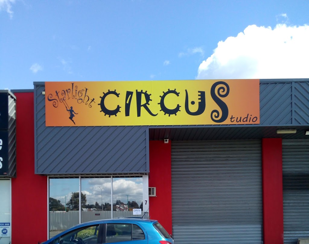 Starlight Circus Studio | school | 7 Rosto Ct, Tullamarine VIC 3043, Australia | 0479154033 OR +61 479 154 033
