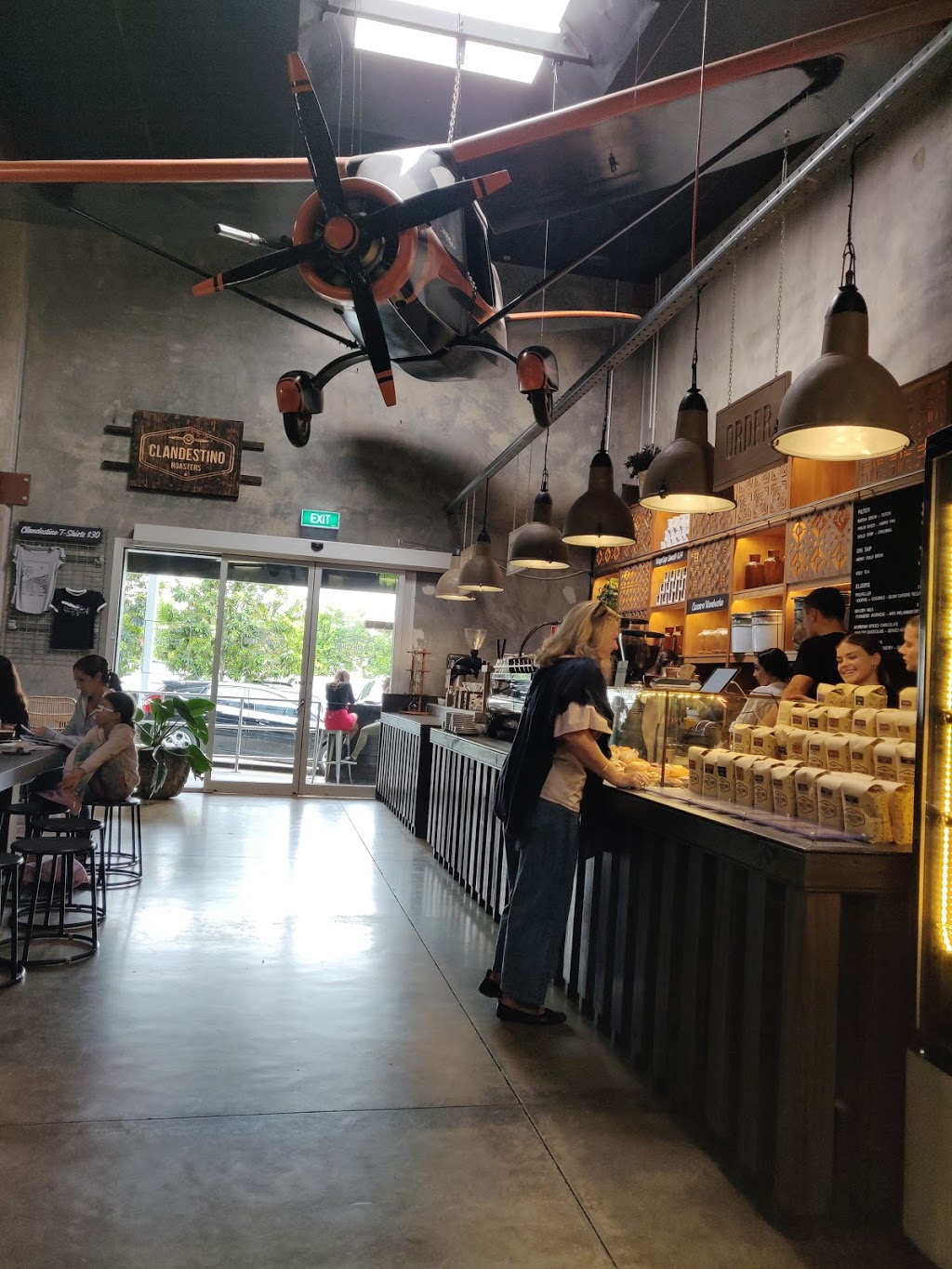 Clandestino Coffee | 2/59 Rene St, Noosaville QLD 4566, Australia | Phone: 1300 656 022