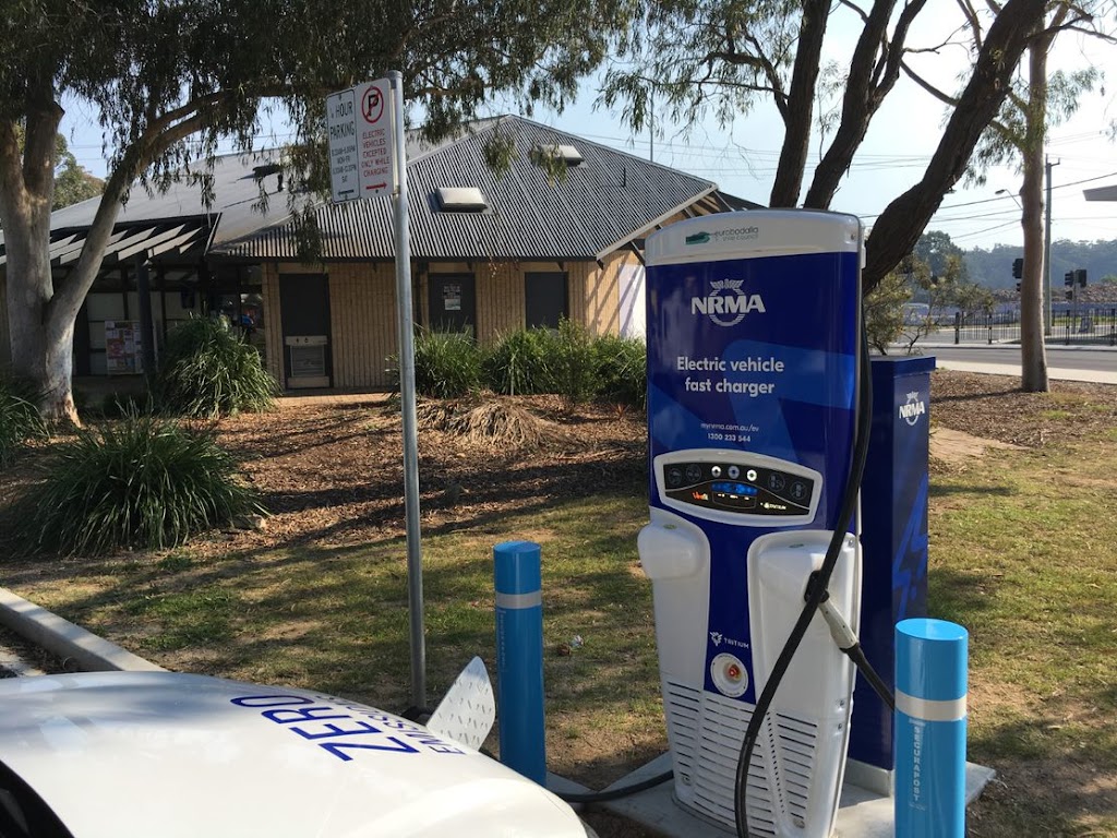 NRMA Charging Station | Visitor Information Centre, 2A Beach Rd, Batemans Bay NSW 2536, Australia | Phone: 1300 233 544