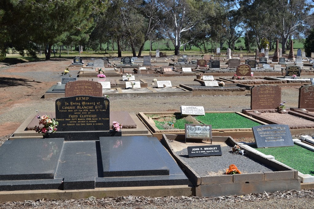 Riverton Cemetery, South Australia | 86 Lookout Rd, Riverton SA 5412, Australia
