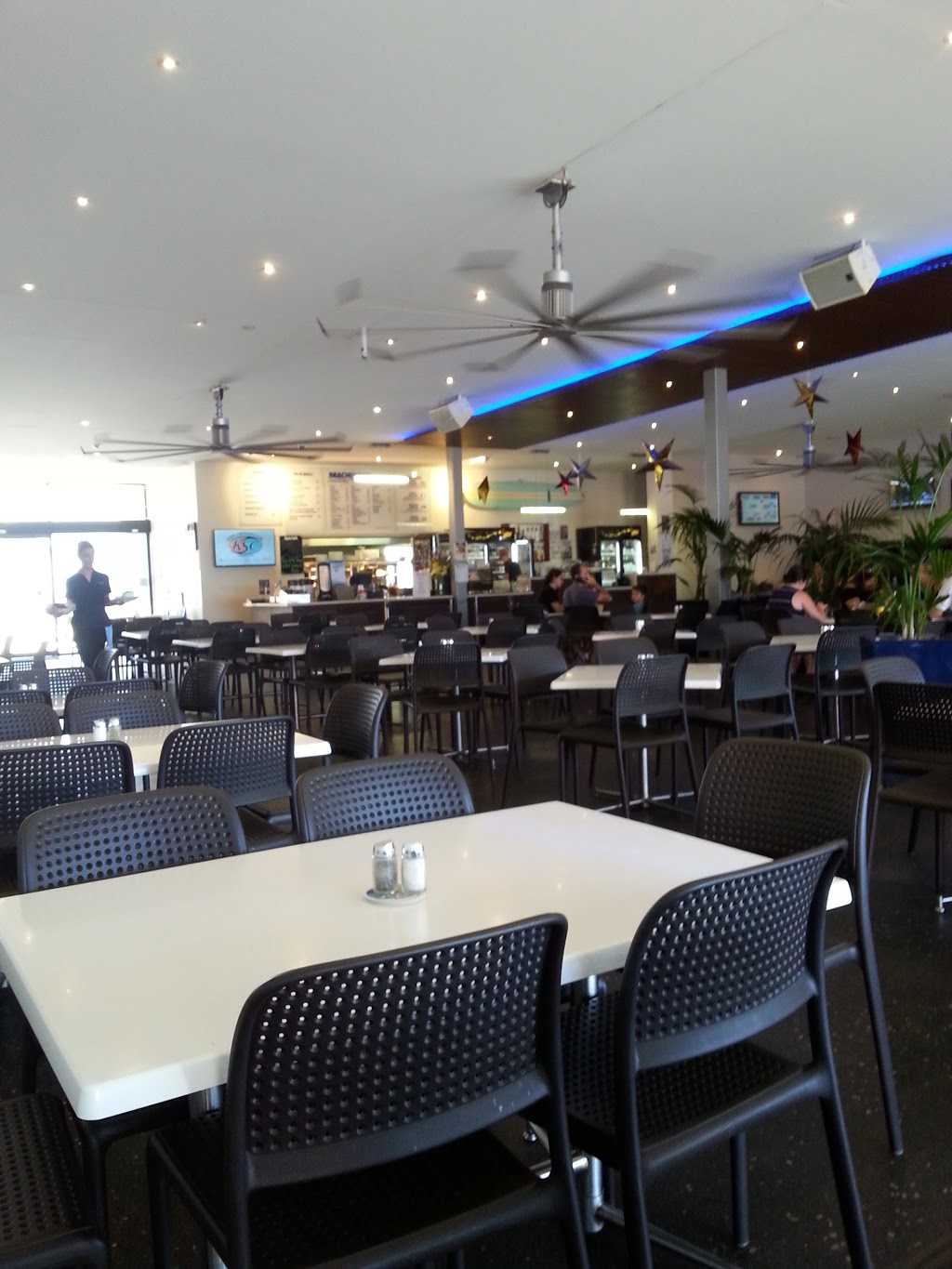 Kirra Beach Hotel | lodging | Miles St & Marine Parade, Coolangatta QLD 4225, Australia | 0755363311 OR +61 7 5536 3311