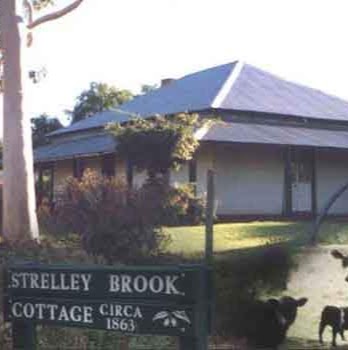 Strelley Brook Cottage | lodging | 90 Lefroy Ave, Herne Hill WA 6056, Australia | 0892961876 OR +61 8 9296 1876