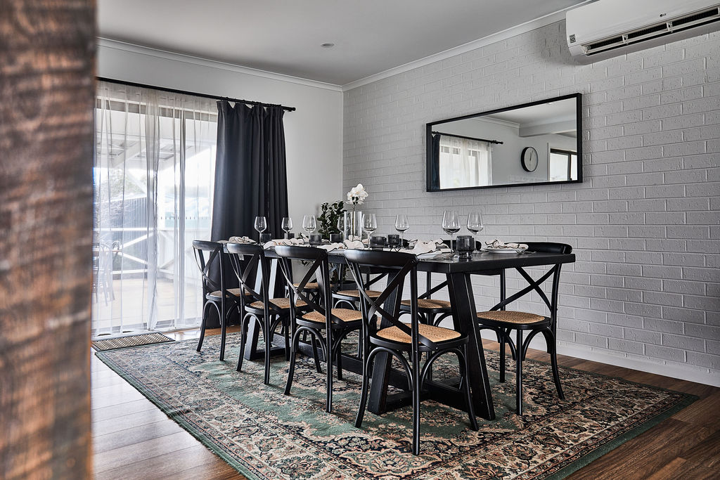 Leonards Hill Estate | 2195 Ballan-Daylesford Rd, Leonards Hill VIC 3461, Australia | Phone: 0411 081 200