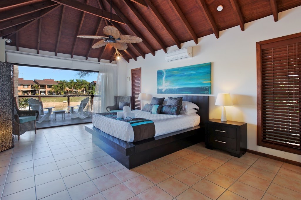 Annies Beach Holidays | lodging | 124 Mallawa Dr, Palm Beach QLD 4221, Australia | 0417996100 OR +61 417 996 100
