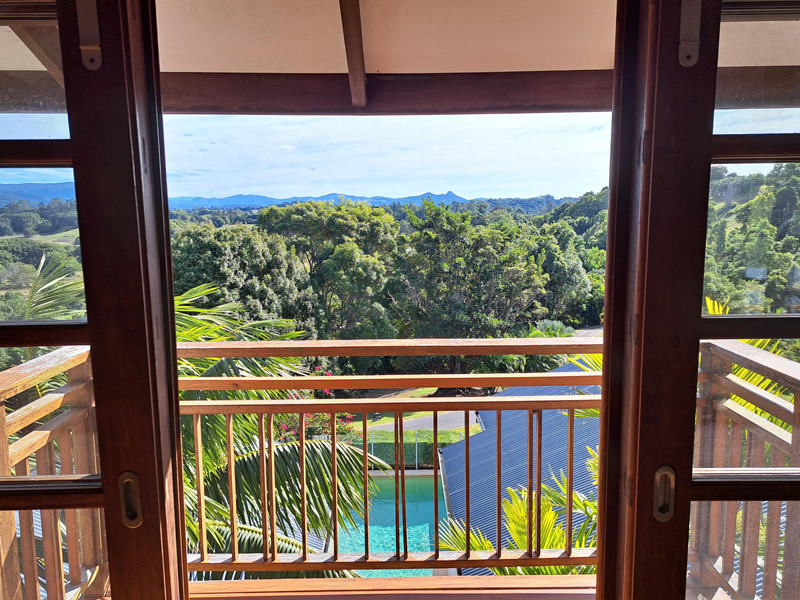 Byron Breeze Retreat | 52 Fig Tree Ln, Myocum NSW 2481, Australia | Phone: 0413 378 397