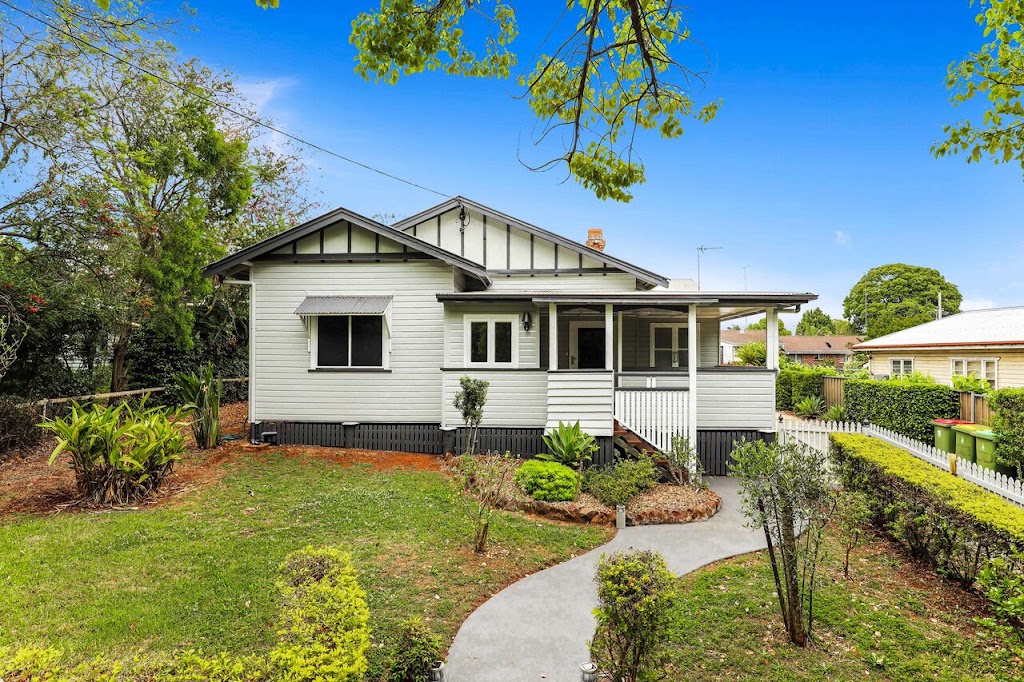 Daniel Banditt Constructions | 190 Linkes Ln, Mount Beppo QLD 4313, Australia | Phone: 0432 398 455