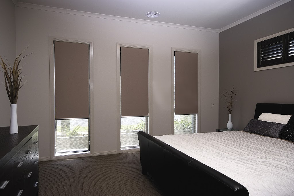 Clark’s Blinds & Screens | home goods store | 2 Tango Circuit, Pakenham VIC 3810, Australia | 0359402166 OR +61 3 5940 2166