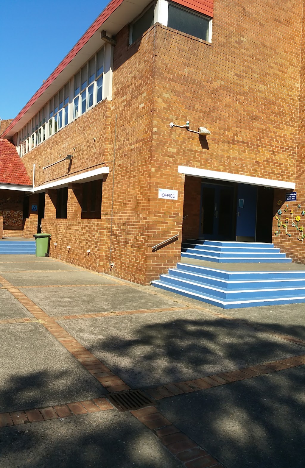 South Coogee Public School | primary school | Moverly Rd, South Coogee NSW 2034, Australia | 0293494000 OR +61 2 9349 4000