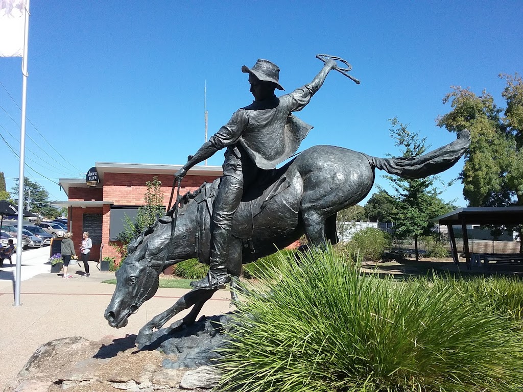 The Man From Snowy River Bush Festival | 50 Hanson St, Corryong VIC 3707, Australia | Phone: (02) 6076 1992