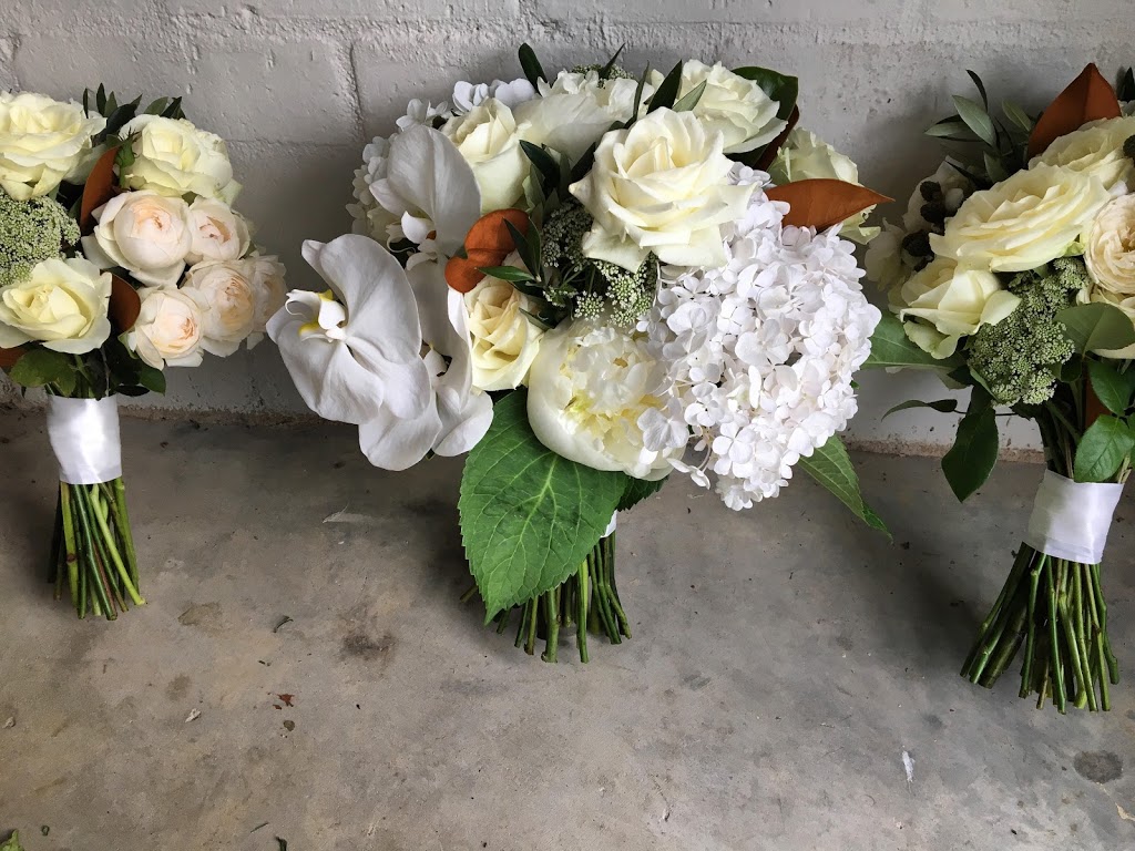 Hills Wedding Flowers | florist | 1 Circa Boulevard, Baulkham Hills NSW 2153, Australia | 0288247200 OR +61 2 8824 7200