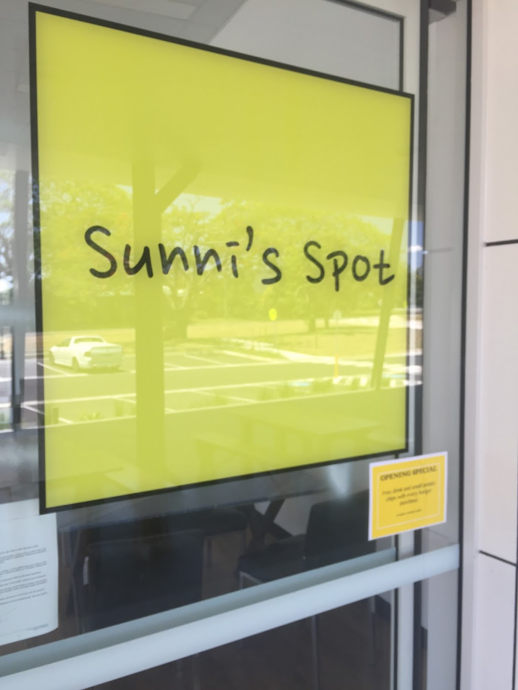Sunnis Spot | restaurant | 9 Pine Camp Rd, Beerwah QLD 4519, Australia | 0753187097 OR +61 7 5318 7097