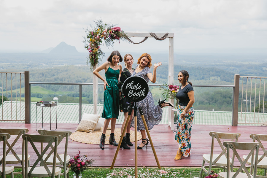 iShoot Photobooth | 70 Amhurst St, Slade Point QLD 4740, Australia | Phone: 0404 447 125