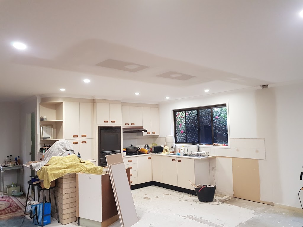 Burton plastering | 14 Cedar Ct, Currimundi QLD 4551, Australia | Phone: 0402 277 584