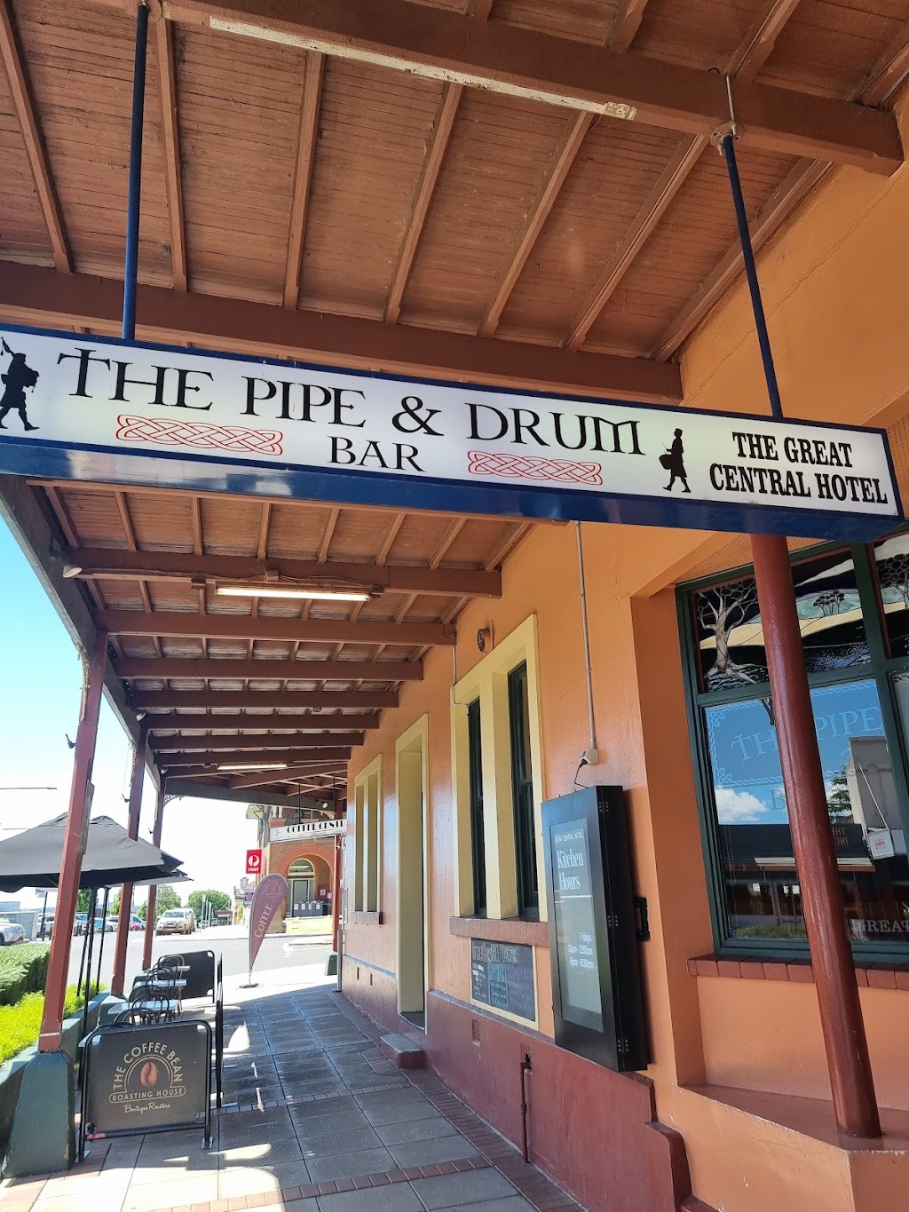 Pipe and Drum Bar | Great Central Hotel, 313 Grey St, Glen Innes NSW 2370, Australia | Phone: (02) 6732 1966