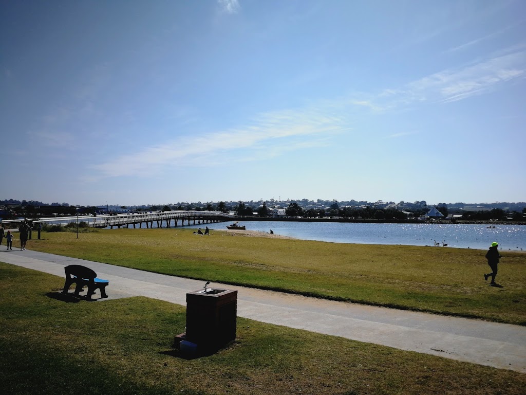 Lakes Ponderosa | real estate agency | 631 Esplanade, Lakes Entrance VIC 3909, Australia | 0351551532 OR +61 3 5155 1532