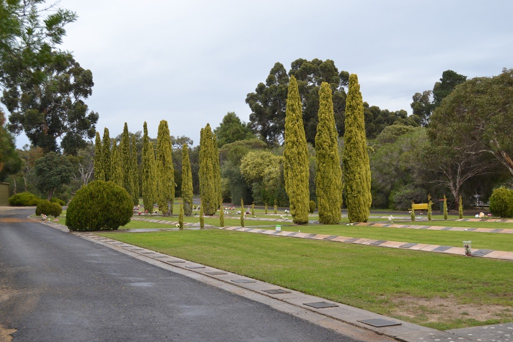 Naracoorte Cemetery | 33 Playford Dr, Naracoorte SA 5271, Australia | Phone: (08) 8760 1100