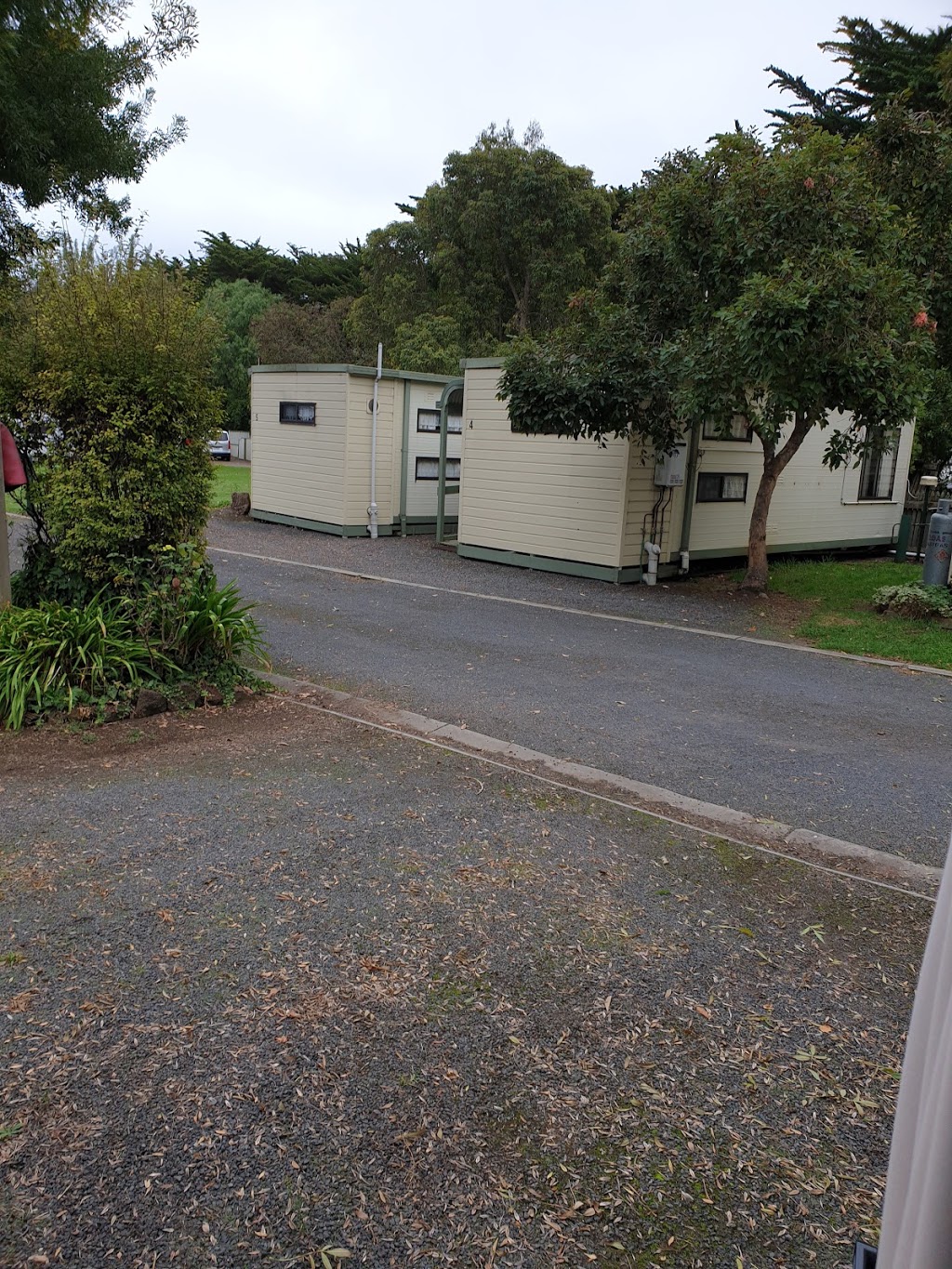 Pinewood Caravan Park | 2 Bell St, Heywood VIC 3304, Australia | Phone: (03) 5527 1370