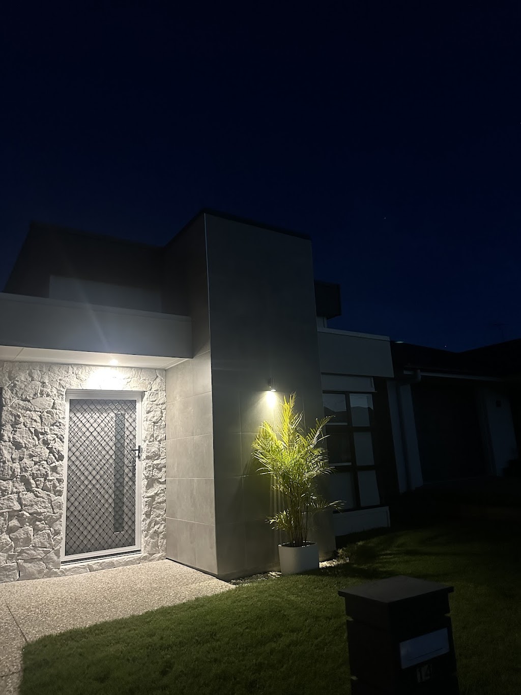 Creative Stonemasonry | 10 Naldham Cl, Forest Lake QLD 4078, Australia | Phone: 0421 766 799