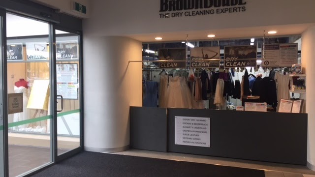 Rowville Stud Park Dry Cleaners | Shop 5B Stud Park Shopping Centre Corner Stud & Fulham Rds Just inside middle entrance Opposite Commonwealth Bank Next to Heavenly Cheesecakes, Rowville VIC 3178, Australia | Phone: (03) 9764 0024