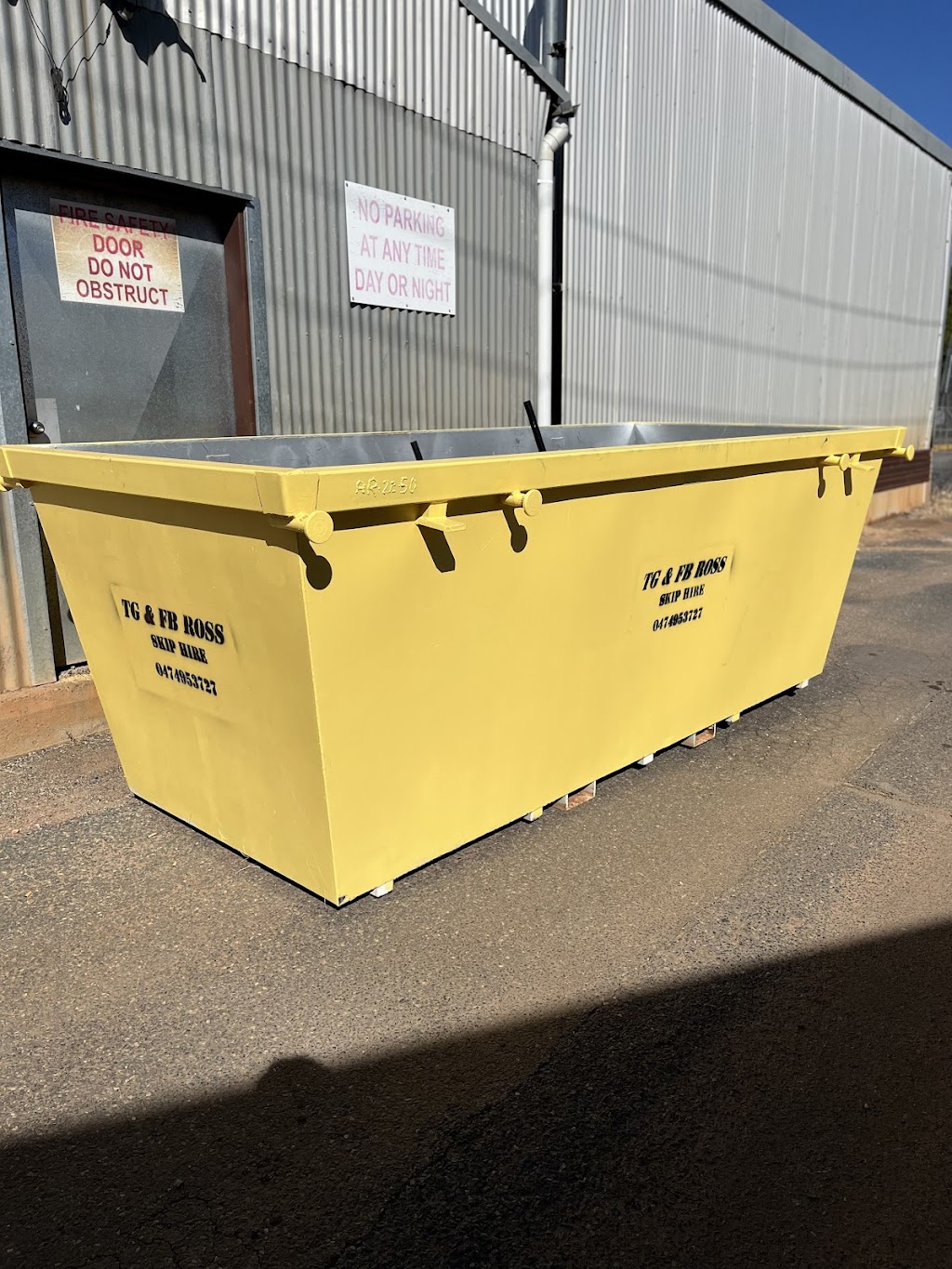 TG & FB Ross Excavations & Skips | 3 Boona Rd, Condobolin NSW 2877, Australia | Phone: 0474 953 727