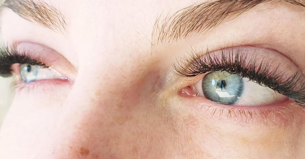 Femme-Illume Beauty Lounge | 8 Linden Rd, Primrose Sands TAS 7173, Australia | Phone: 0419 445 750