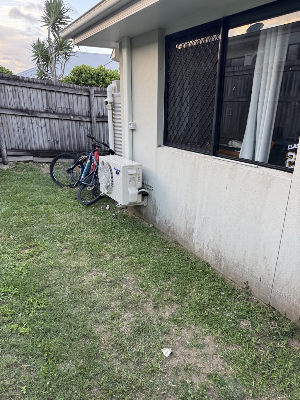 Fridgetec ACR services T/A SRS | Unit 1/37 Hangan St, Bucasia QLD 4750, Australia | Phone: 0476 390 001