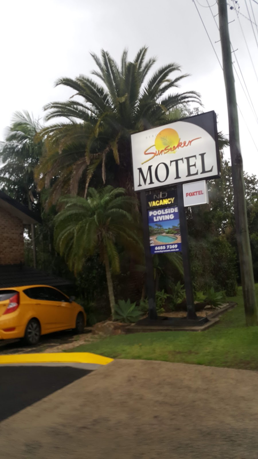 Sunseeker Motel | lodging | 354 Charlton Esplanade, Scarness QLD 4655, Australia | 0741281888 OR +61 7 4128 1888