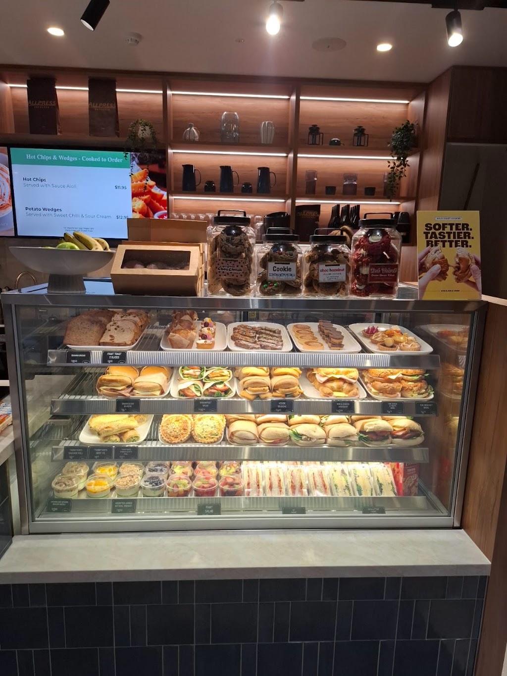 Bernoullis Cafe & Bar | 1 Williamtown Dr, Williamtown NSW 2620, Australia | Phone: (02) 4965 1369