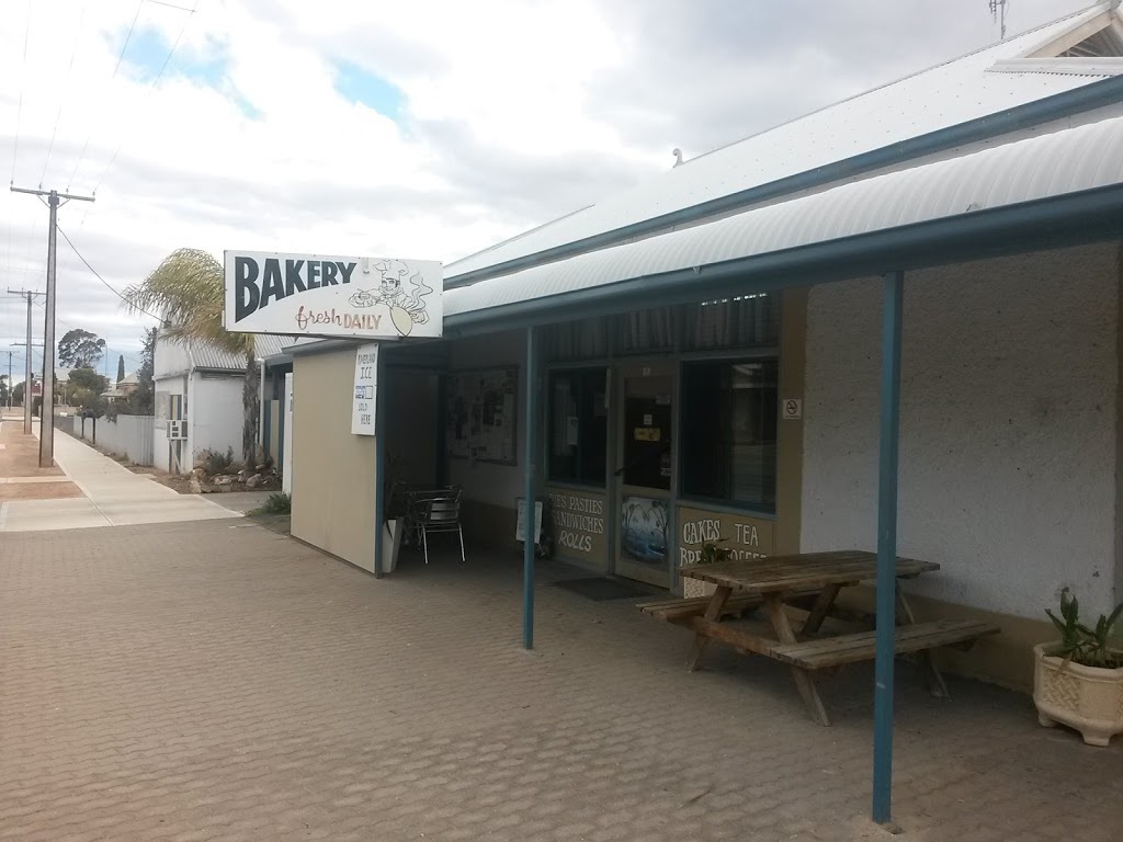 Marrs Bakery | bakery | 7 Fourth St, Morgan SA 5320, Australia | 0885402005 OR +61 8 8540 2005