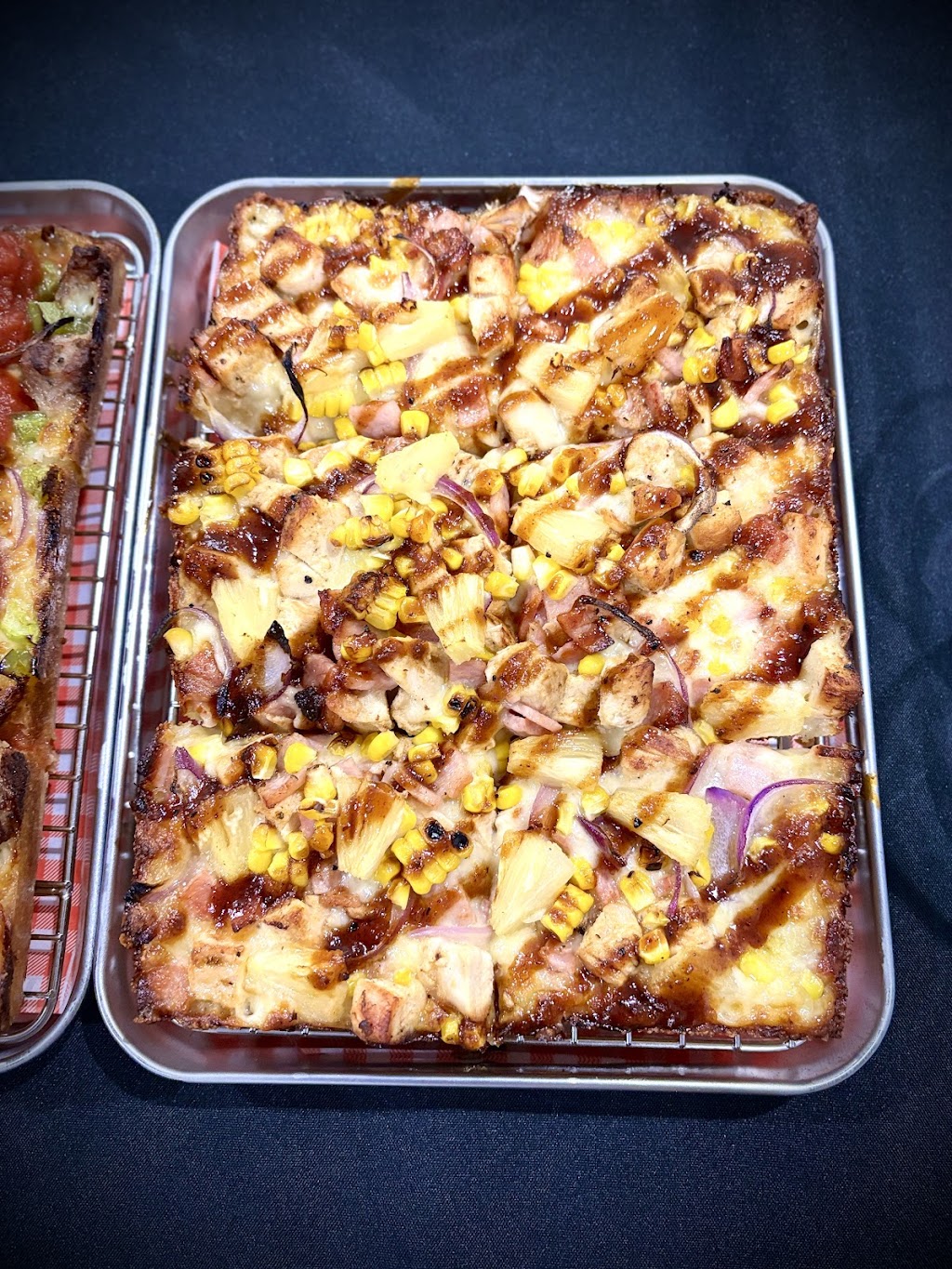 Lukey Ds Detroit Style Pizza | 78 Kenakan St, Edgeworth NSW 2285, Australia | Phone: 0406 140 437