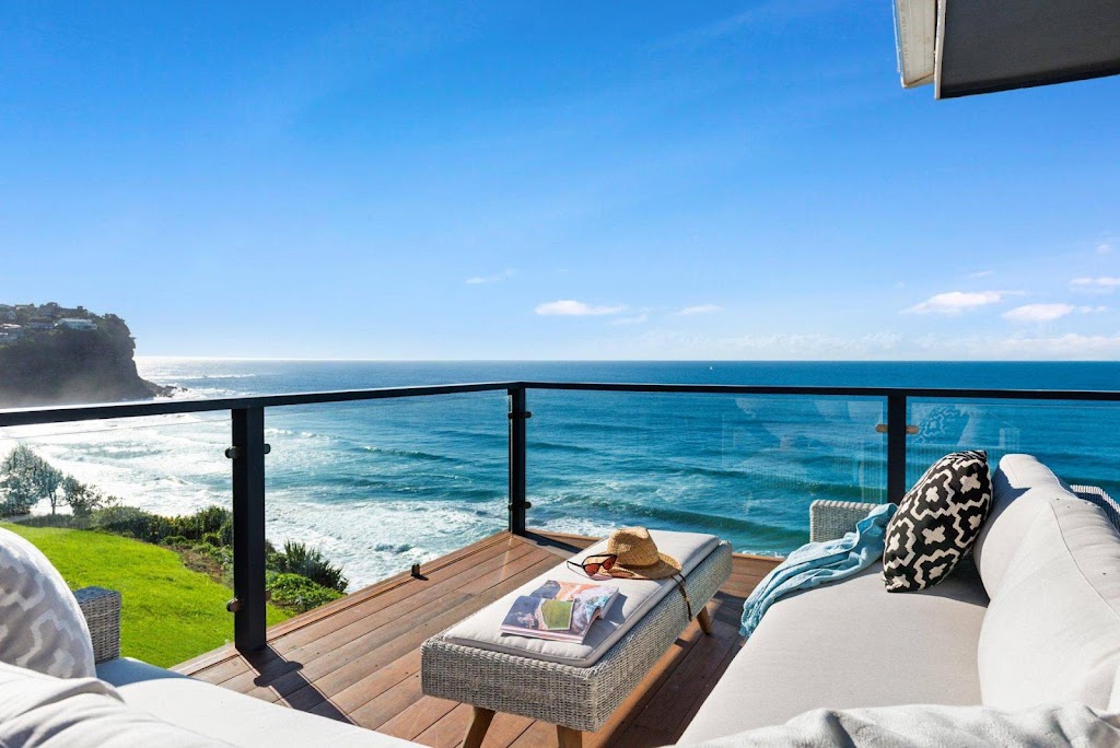 Bungan Beachscape - Palm Beach Holiday Rentals | 168A Barrenjoey Rd, Newport NSW 2106, Australia | Phone: (02) 5974 5688