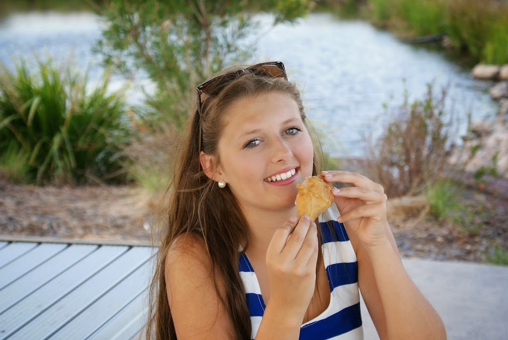 Golden Fried Chicken | 1/61 Link Cres, Coolum Beach QLD 4573, Australia | Phone: (07) 5473 9955