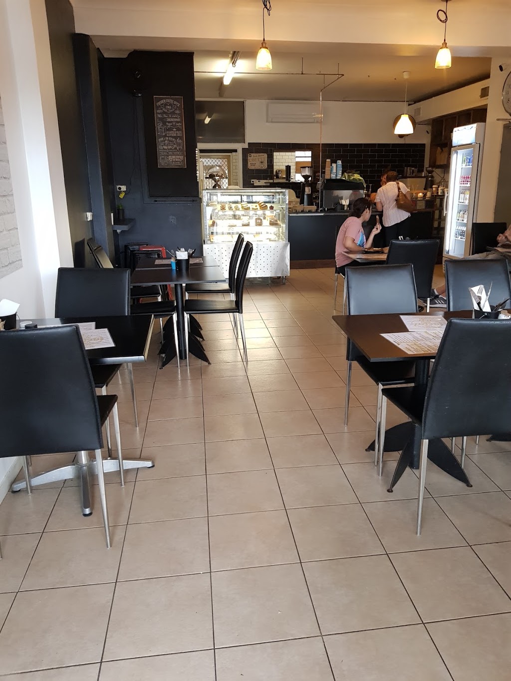 The Social Spot Cafe | Shop 13, Minchinbury Shopping Centre Corner of Minchin and, McFarlane Dr, Minchinbury NSW 2770, Australia | Phone: (02) 8678 5758