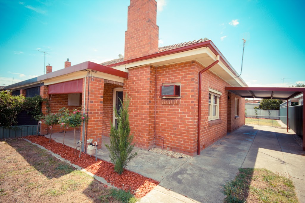 Short Stops | 41 Murdoch Rd, Wangaratta VIC 3677, Australia | Phone: 0417 205 429