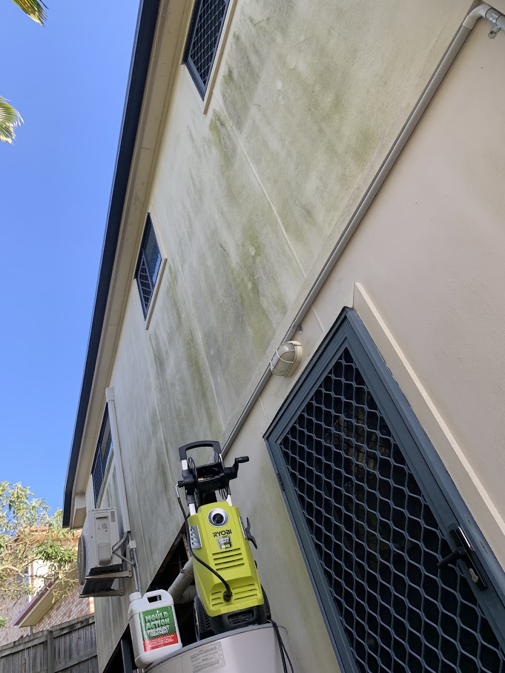 KB PAINTING AND DECORATING SERVICE | 3 Woodrow Pl, Marsden QLD 4132, Australia | Phone: 0469 594 782