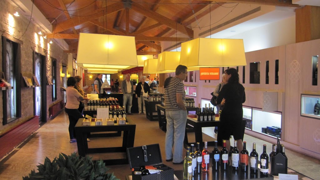 A Taste of Wine Tours | 11 Porcellatos Ln, Bright VIC 3741, Australia | Phone: 0407 882 727