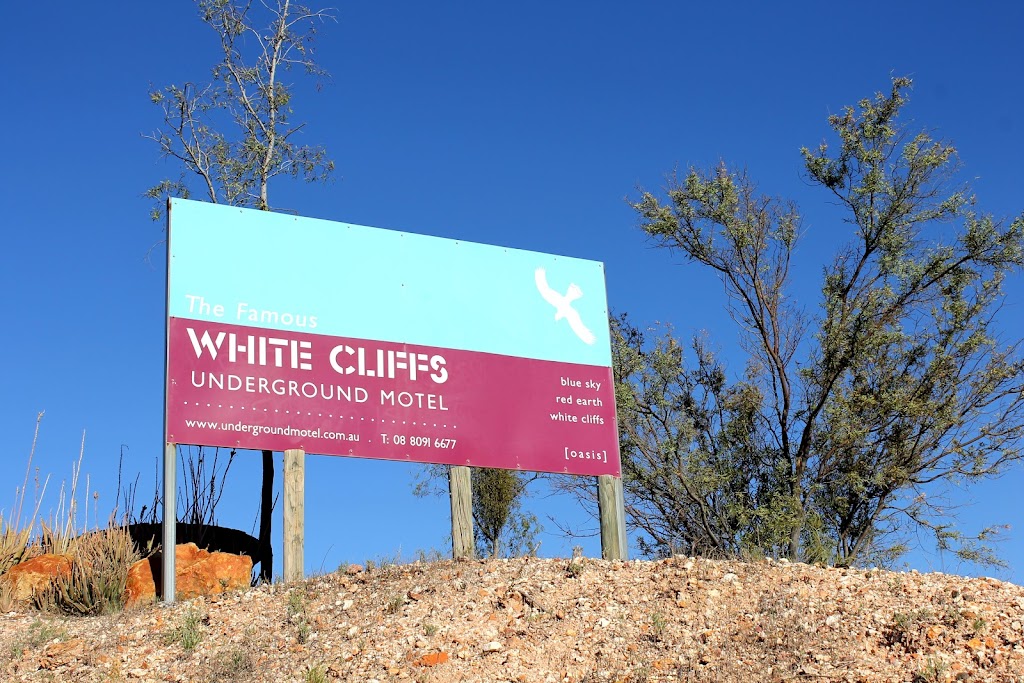 White Cliffs Underground Motel | 129 Smiths Hill, White Cliffs NSW 2836, Australia | Phone: (08) 8091 6677